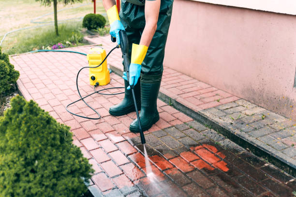 Best Parking Lot and Garage Cleaning  in Center Hill, FL